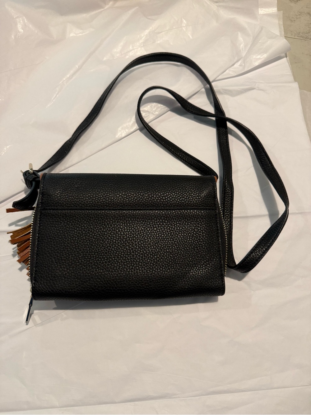 NWOT! Black Pebbled Crossbody Bag Cognac Trim Tassel Adjustable Strap